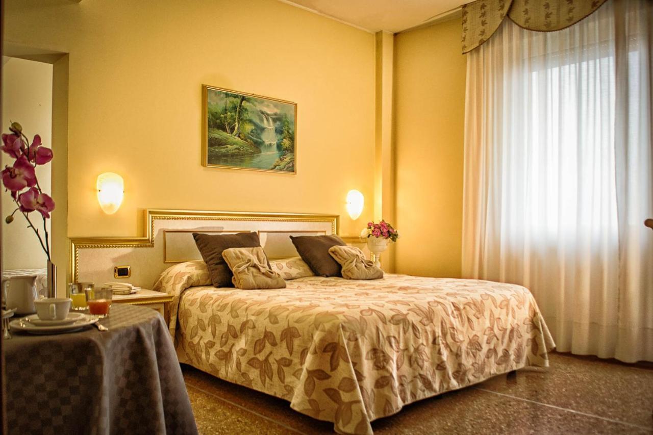 Hotel Internazionale Terme Abano Terme Exterior foto