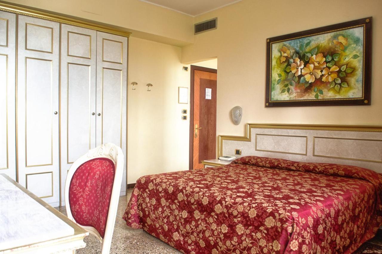 Hotel Internazionale Terme Abano Terme Exterior foto