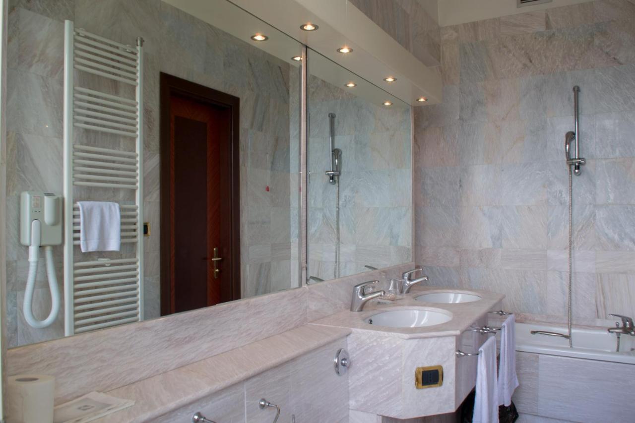 Hotel Internazionale Terme Abano Terme Exterior foto