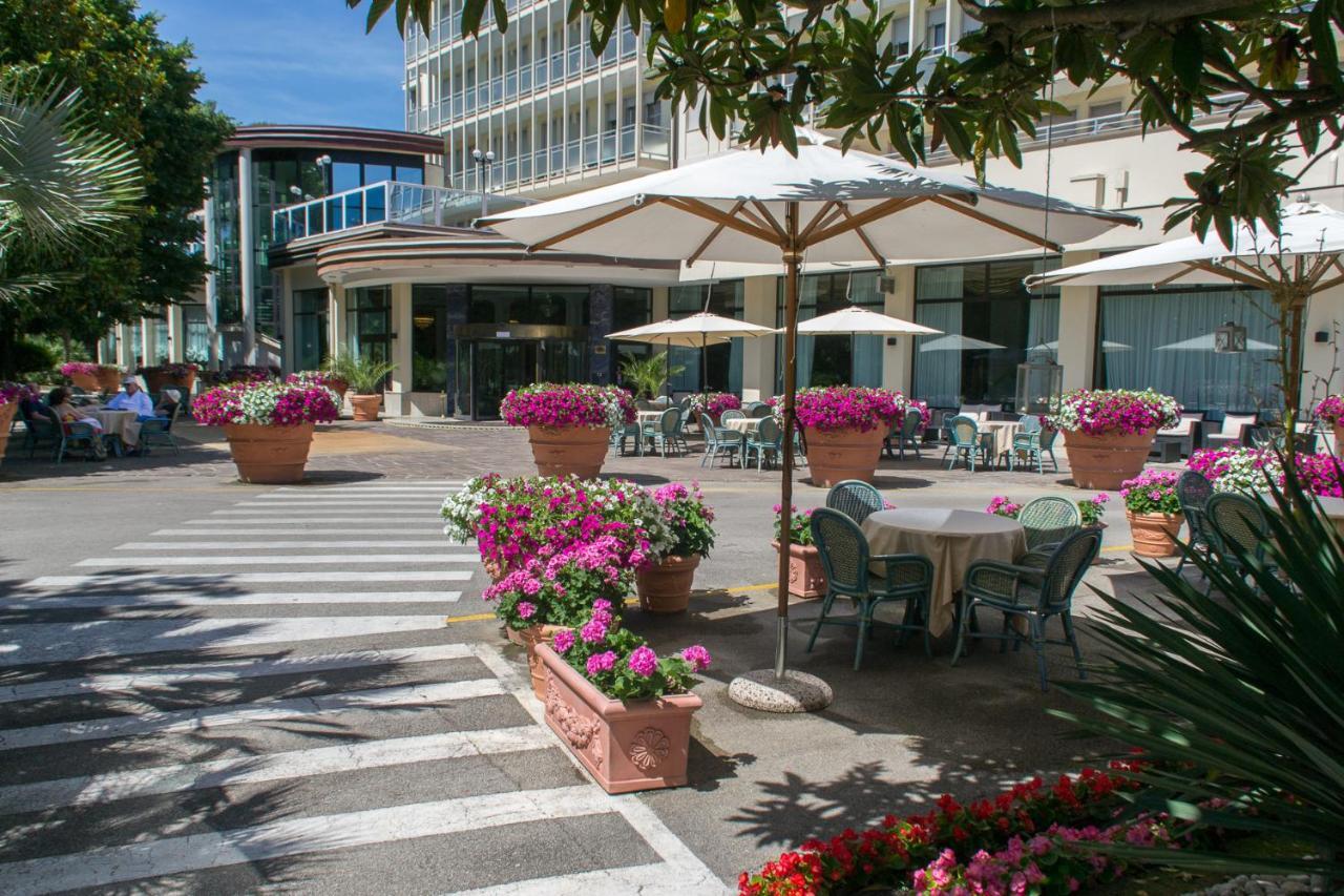 Hotel Internazionale Terme Abano Terme Exterior foto