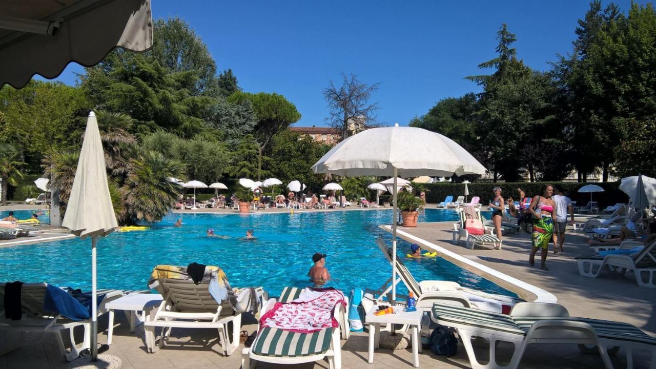 Hotel Internazionale Terme Abano Terme Exterior foto