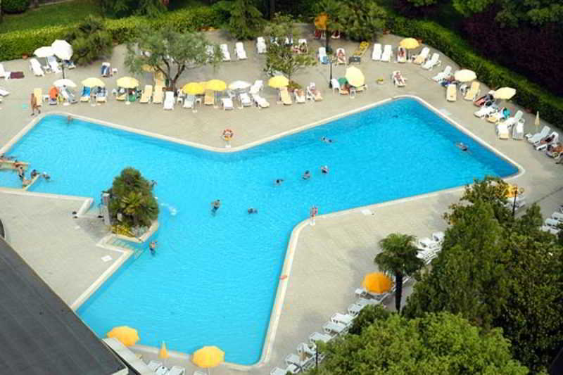 Hotel Internazionale Terme Abano Terme Exterior foto