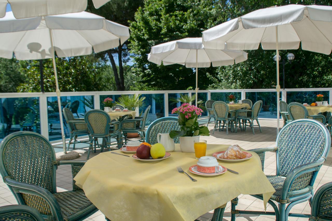 Hotel Internazionale Terme Abano Terme Exterior foto