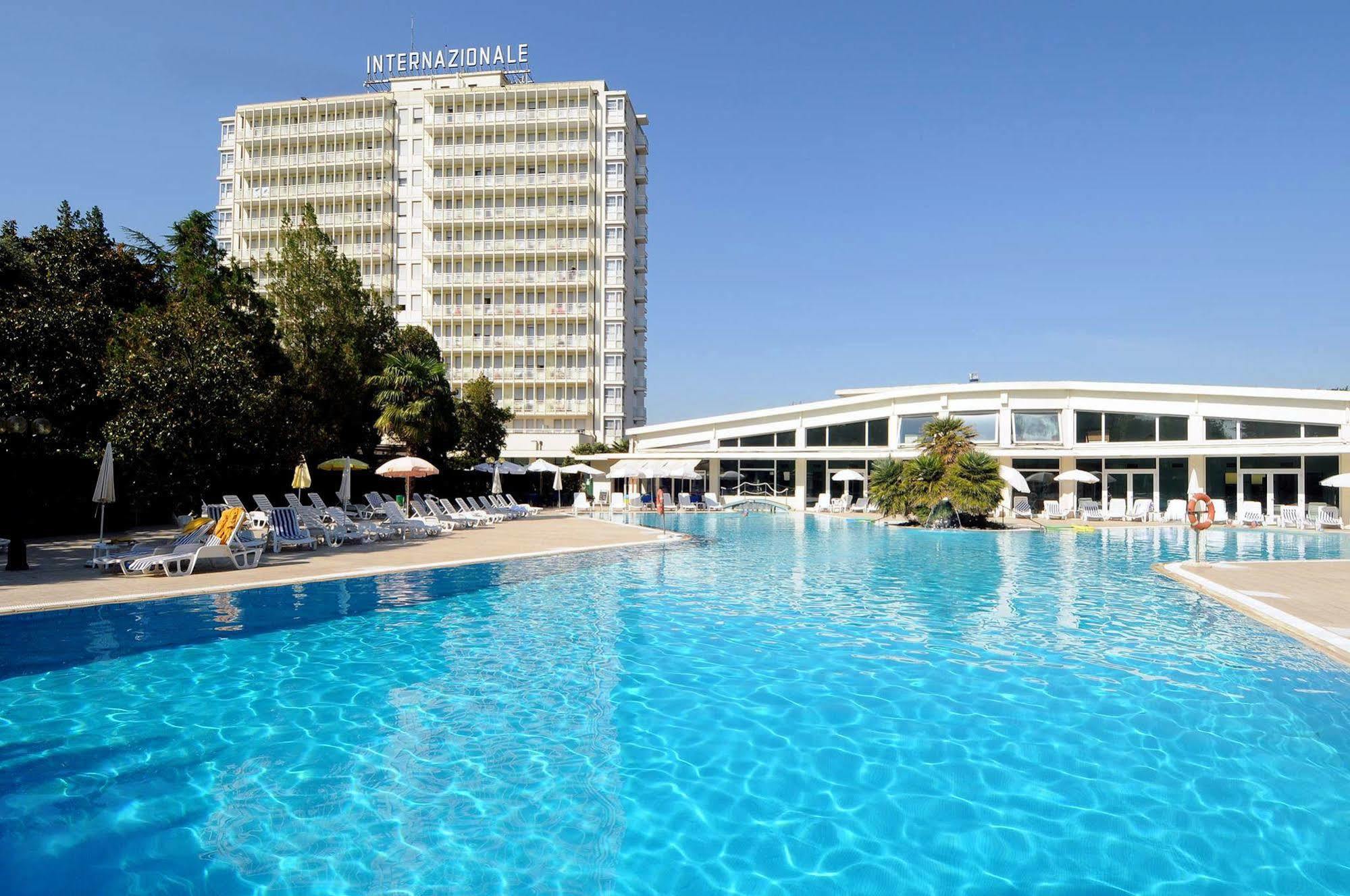 Hotel Internazionale Terme Abano Terme Exterior foto